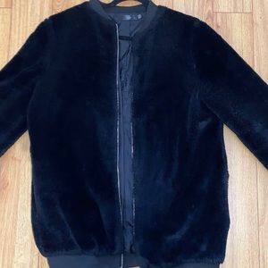 BLACK MISSGUIDED FAUX FUR BOMBER JACKET